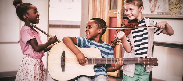 Rythmes et mélodies : explorer la musique en apprenant un instrument